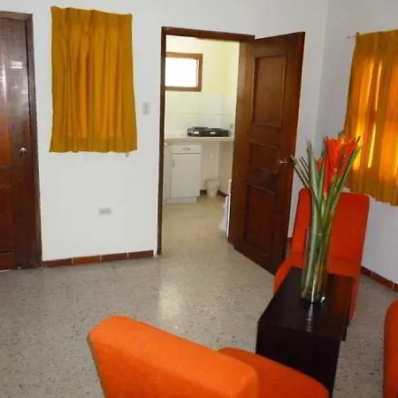 Tom Apartahotel 3*