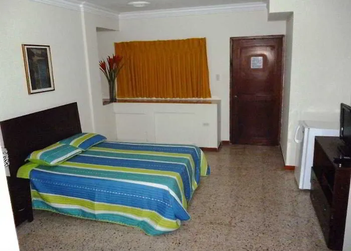 Tom Suites